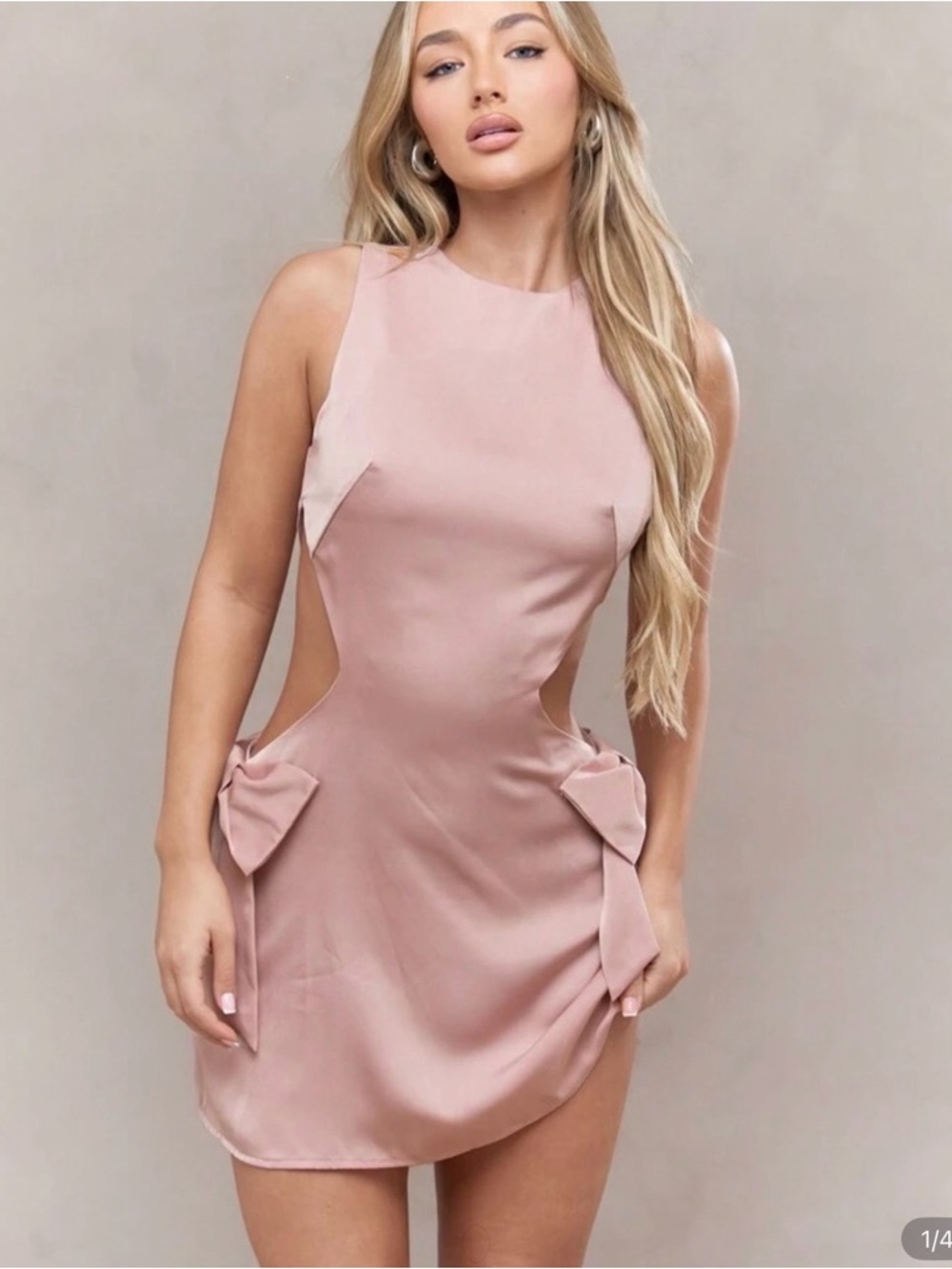 ❤️Final Price. Missguided satin cut-out waist bow detail mini dress